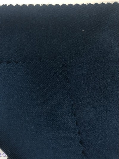 GZ-XD TR彈力 1020  77%聚酯纖維 16%粘纖  7%氨綸 後面照